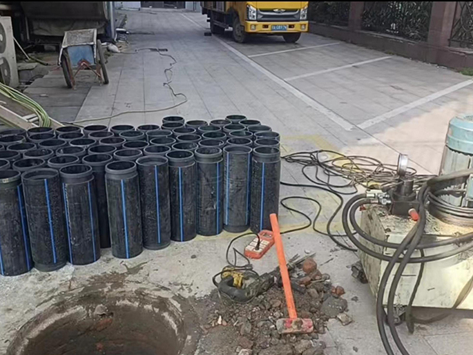 博白PE置换管厂家 DN315置换管 非开挖管短管置换